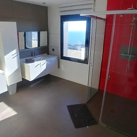 Sleeps 11 Pool Air Con Wifi וילה יורט דה מאר